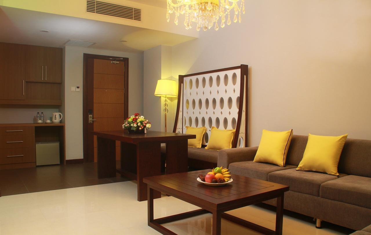 Sutanraja Hotel Kotamobagu Экстерьер фото